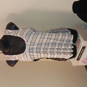 NWT!Super cute!50% rayon,50% Poly,contrast ,100% silk! Sleeveless Women's Top